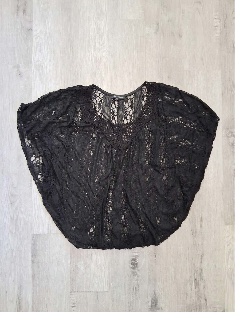 VTG Y2K Candy Couture XL Whimsigoth Black Lace Shrug Capelet Sheer Batwing Shawl